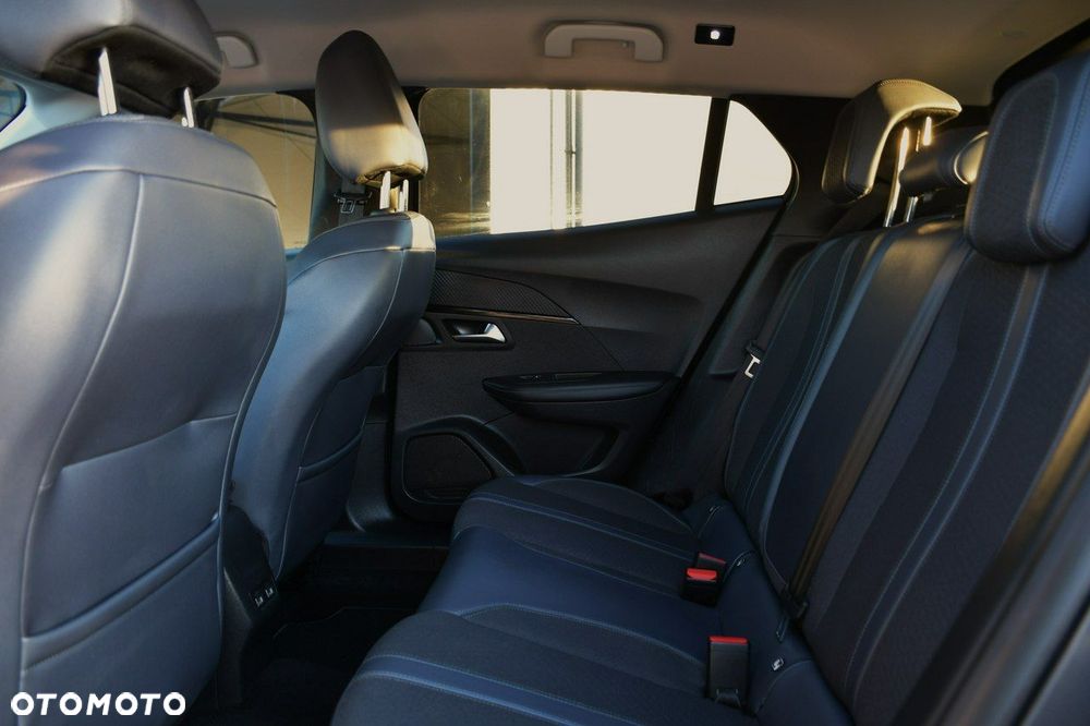 Peugeot 2008 1.2 PureTech Allure Pack S&S - 16