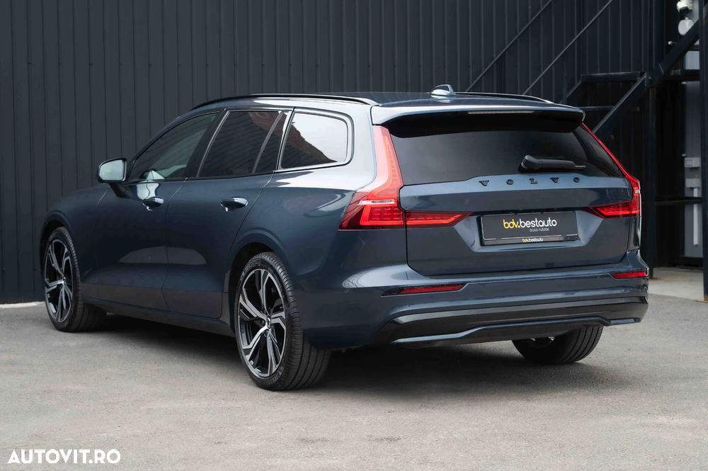 Volvo V60 B4 MHEV AT Ultimate Dark - 23