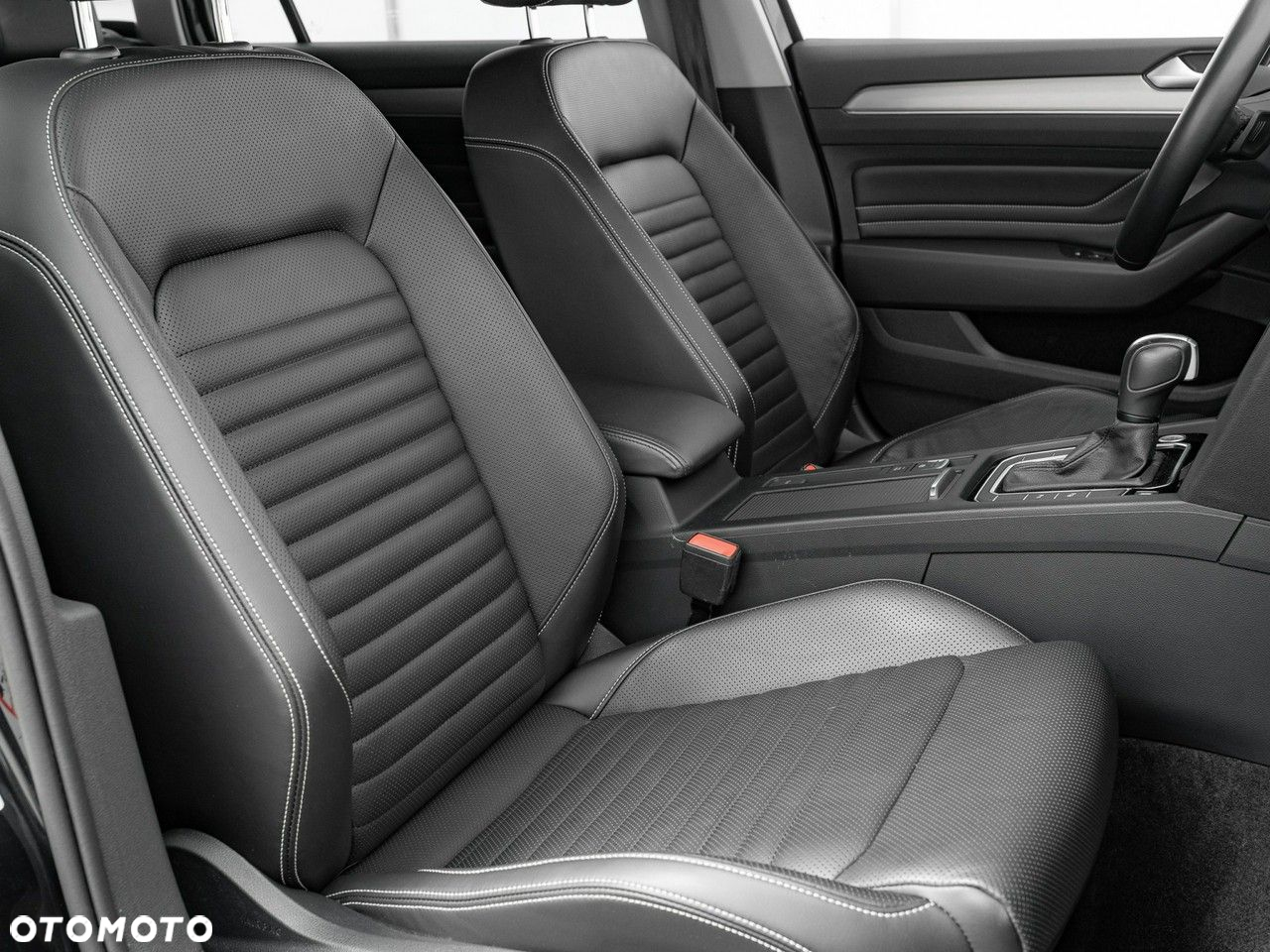 Volkswagen Passat 2.0 TSI 4Mot Elegance DSG - 34