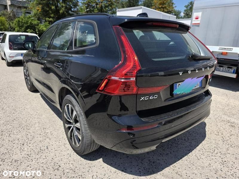 Volvo XC 60 B4 D AWD Essential - 7