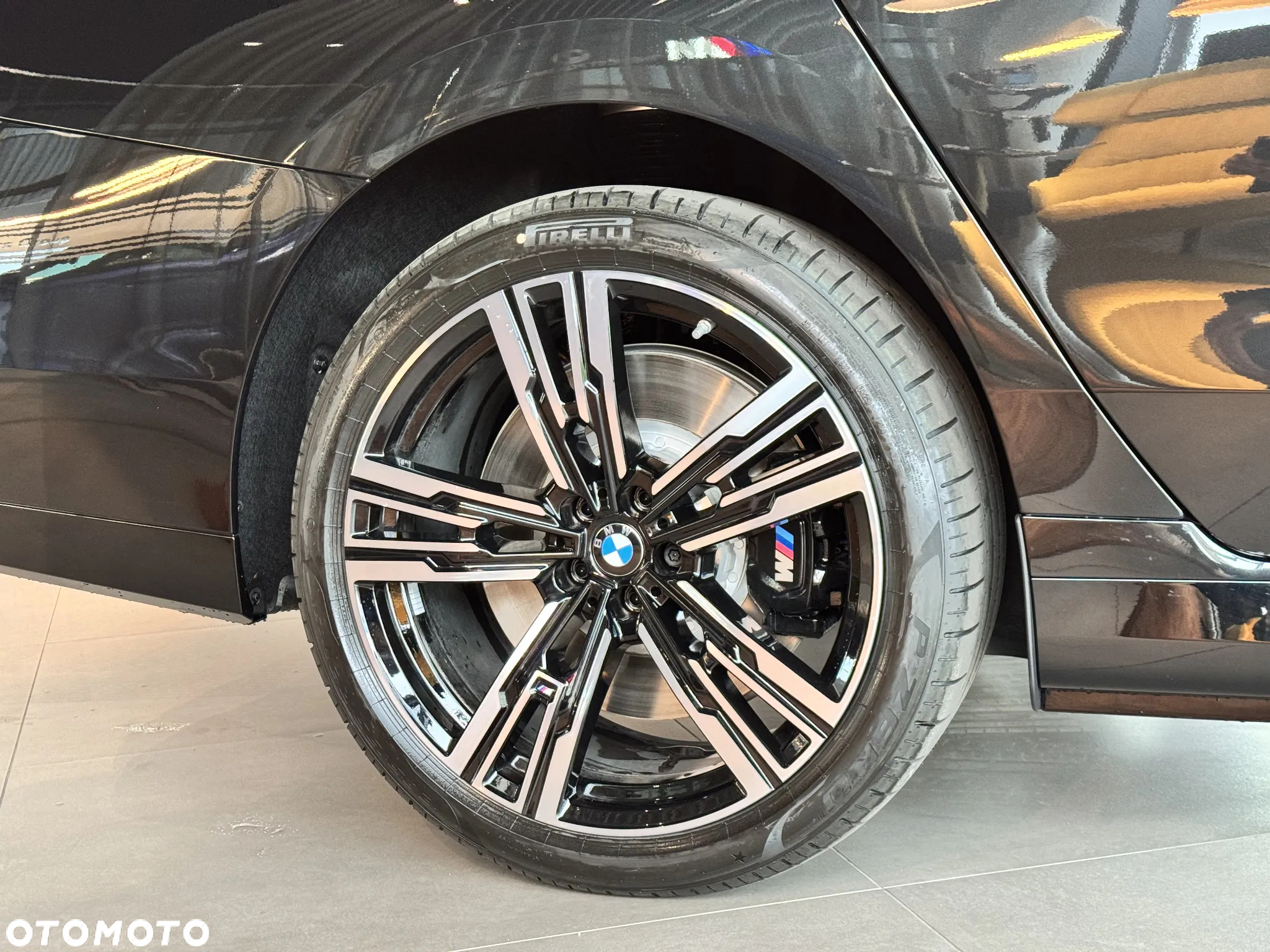 BMW Seria 7 M760e PHEV xDrive sport - 9
