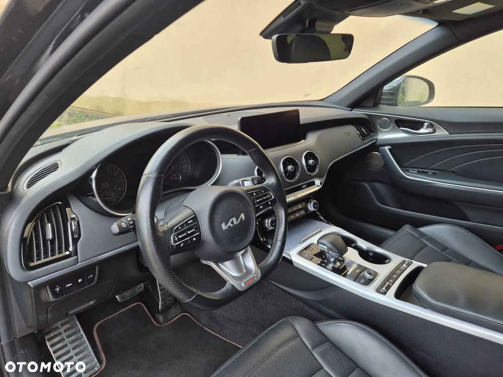 Kia Stinger 3.3 T-GDI AWD OPF GT - 28
