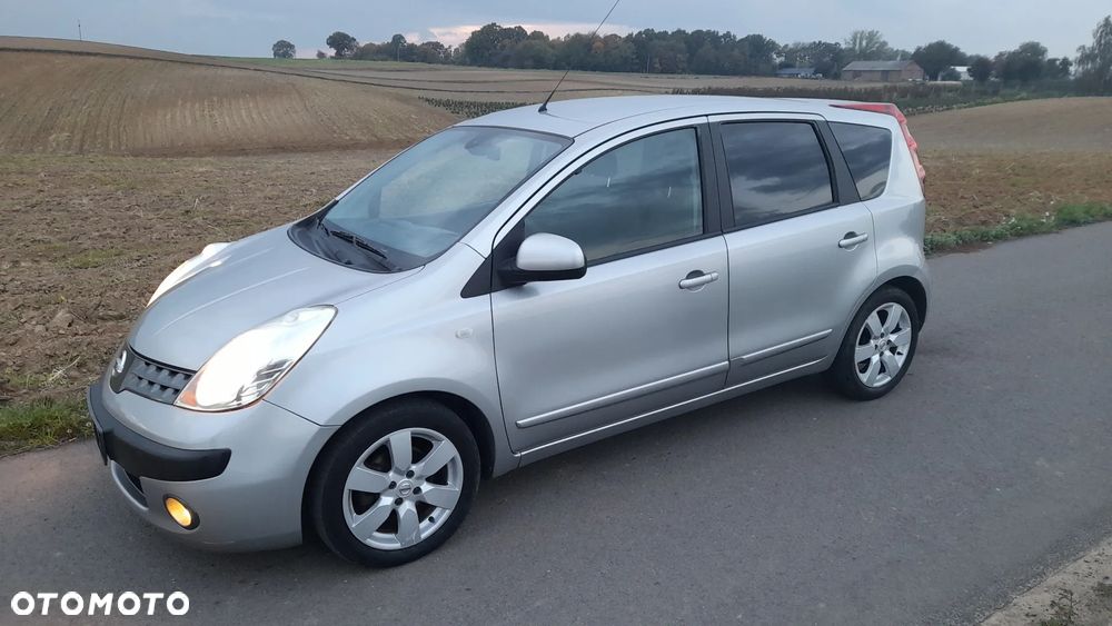 Nissan Note 1.6 Tekna - 11