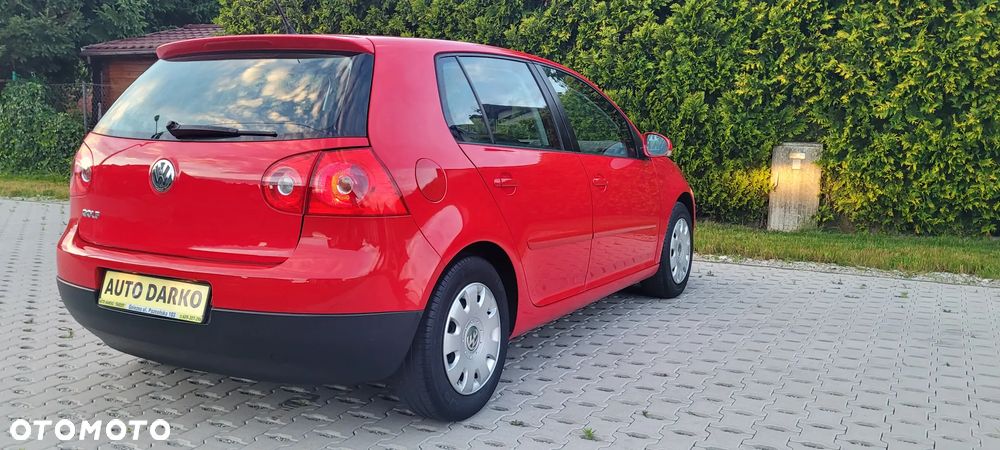 Volkswagen Golf - 33