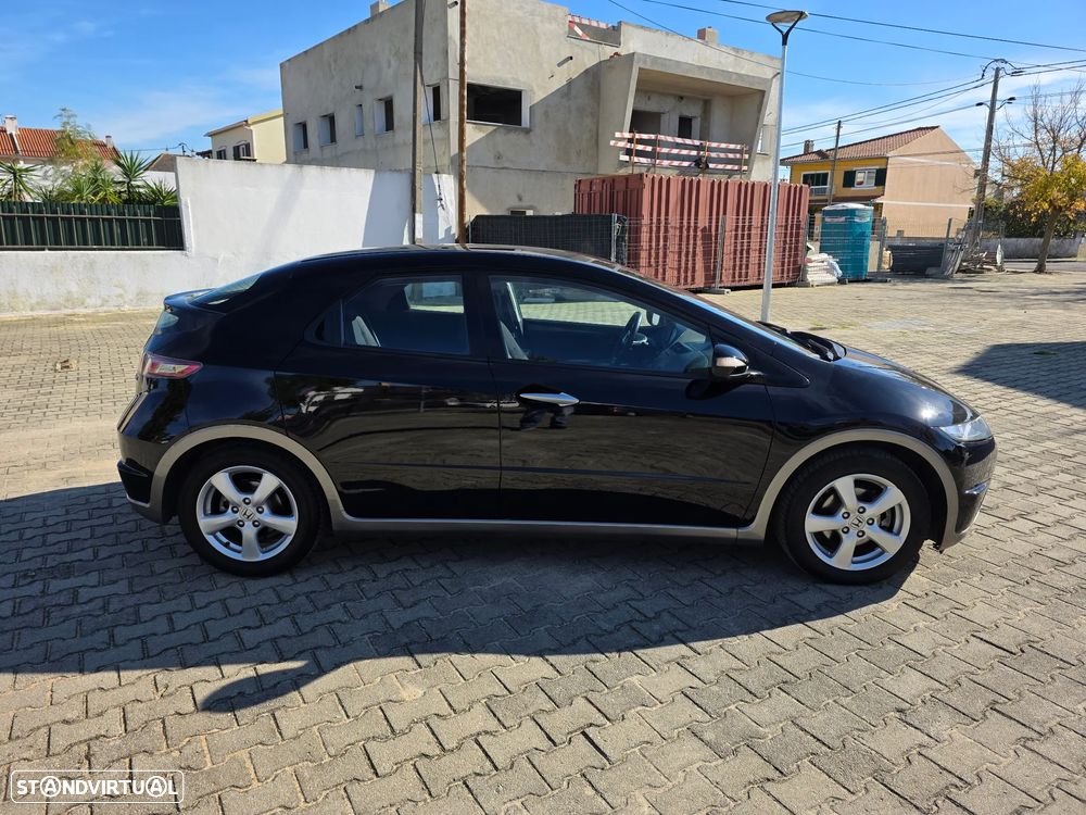 Honda Civic 1.4 i-VTEC Comfort - 28