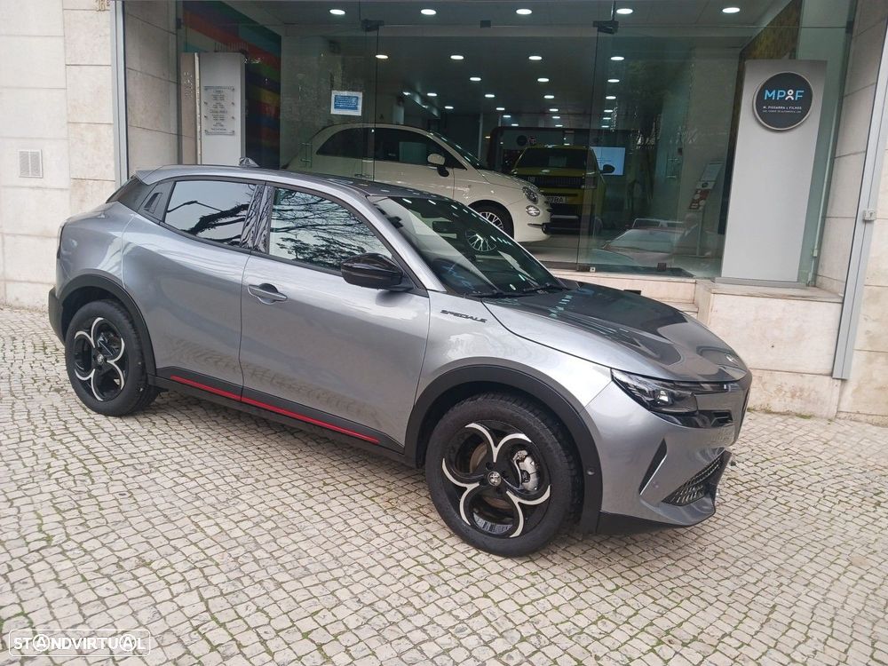 Alfa Romeo Junior 1.2 Speciale eDCT6 - 3