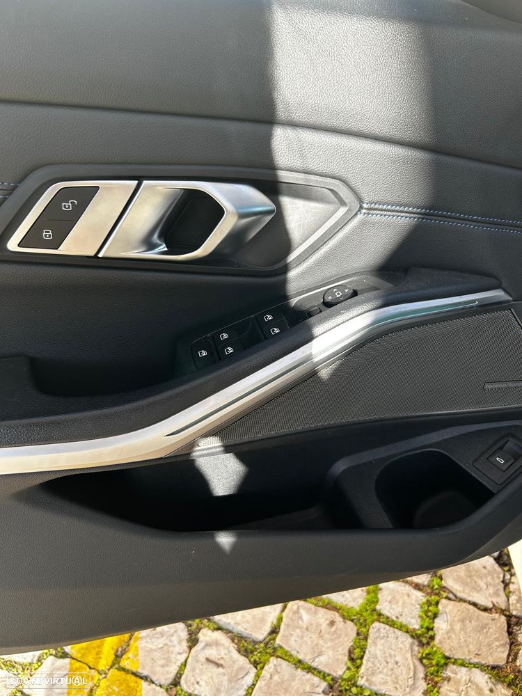 BMW 330 i Aut. M Sport - 20