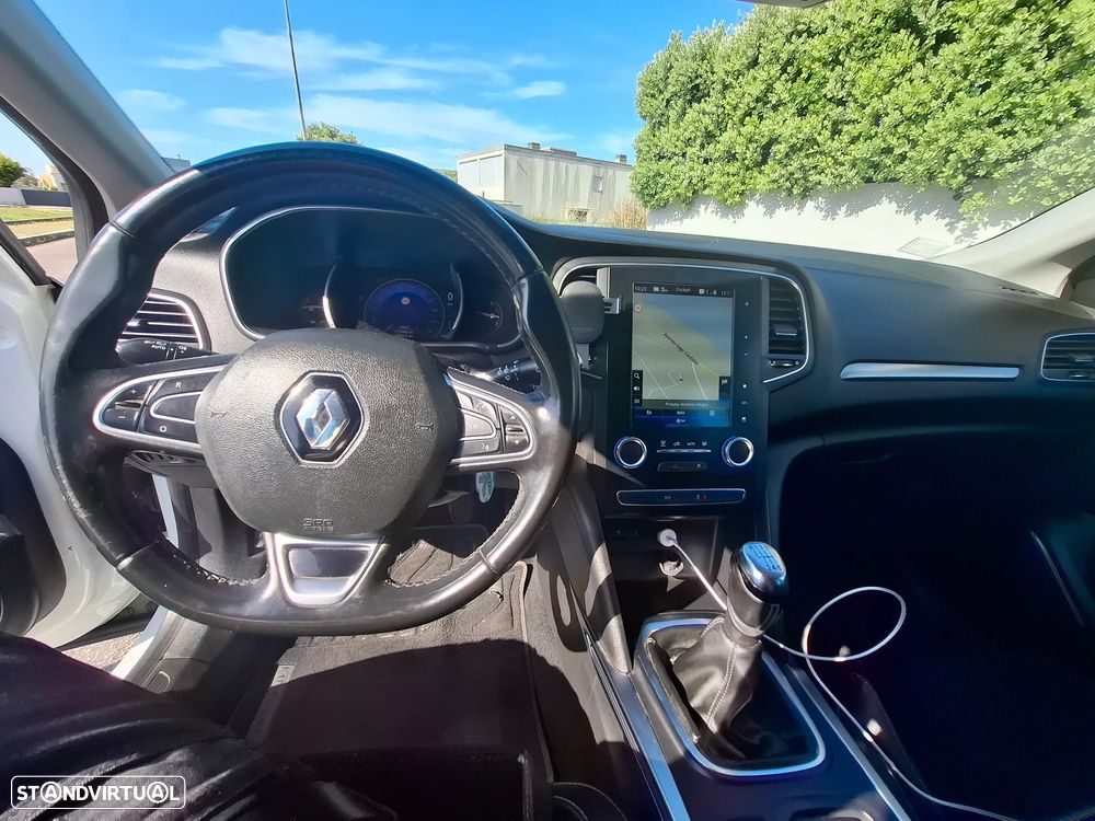Renault Mégane Sport Tourer ENERGY dCi 130 GT LINE - 11