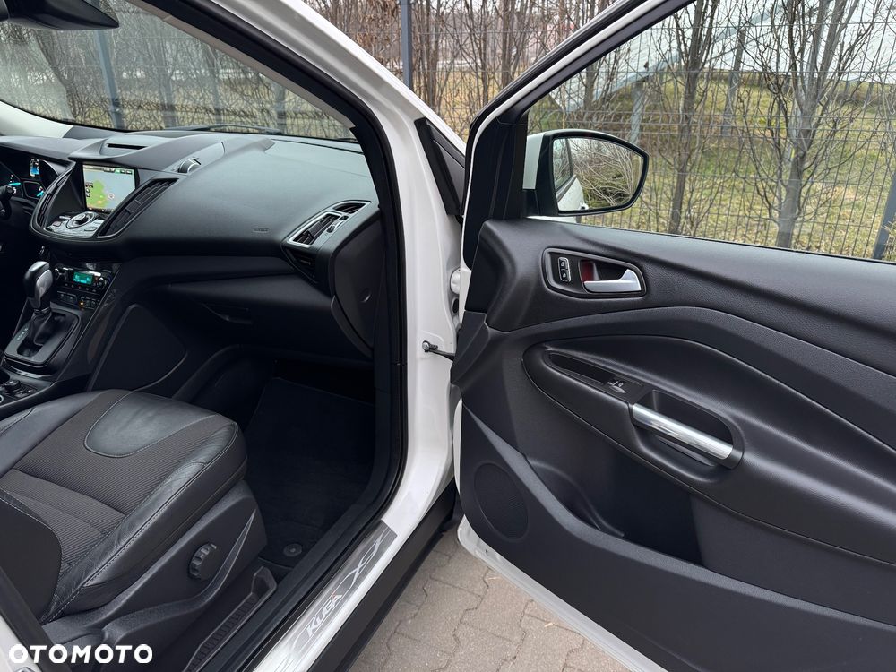 Ford Kuga 2.0 TDCi 4x4 Titanium - 21