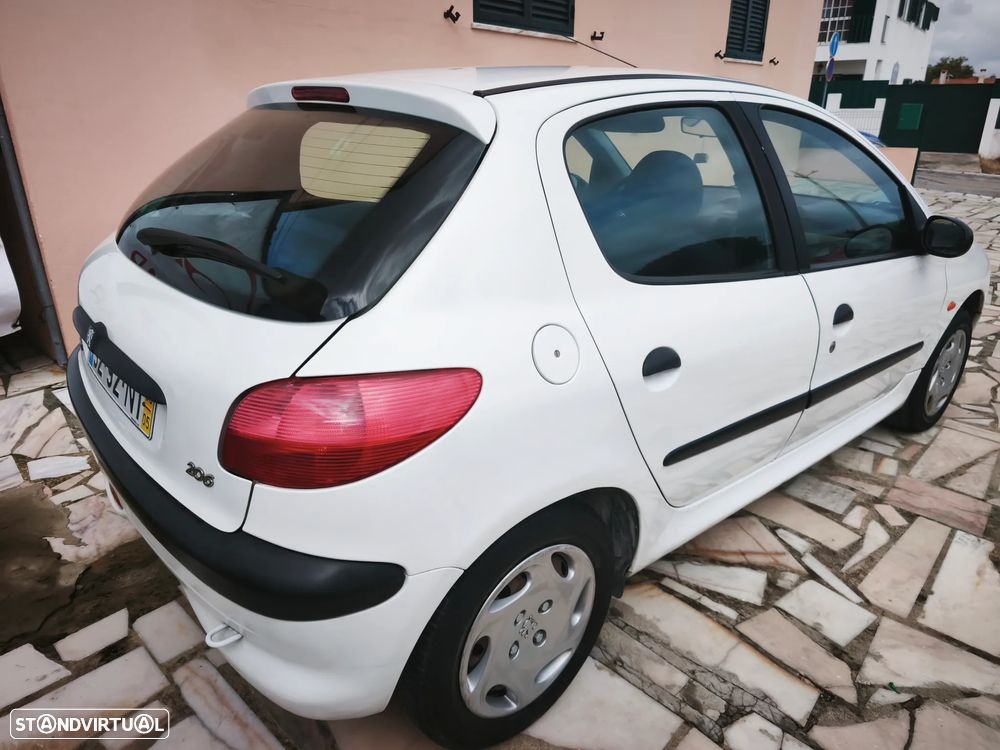 Peugeot 206 1.1 XR Présence - 28