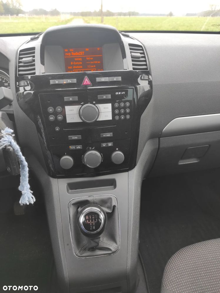 Opel Zafira 1.8 Cosmo - 11