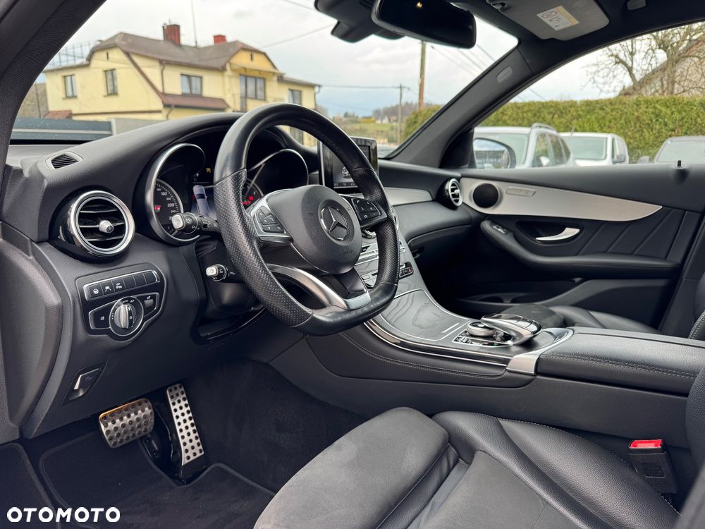 Mercedes-Benz GLC 250 4Matic 9G-TRONIC AMG Line - 17