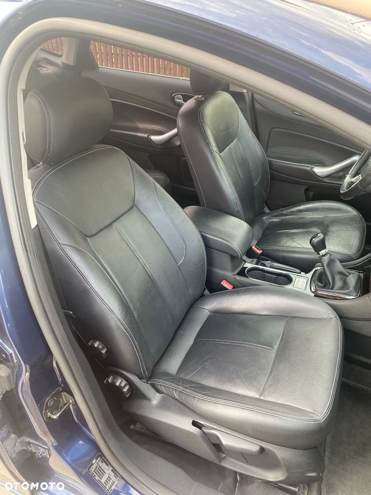 Ford Mondeo 2.0 Ghia - 11