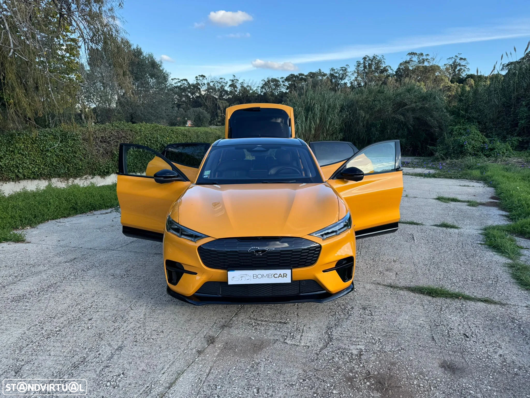 Ford Mustang Mach-E GT AWD - 36