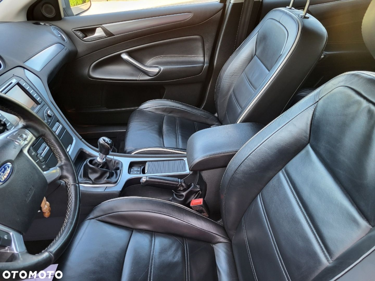 Ford Mondeo - 28