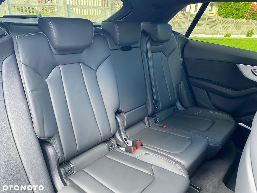 Audi Q8 55 TFSI quattro tiptronic - 17