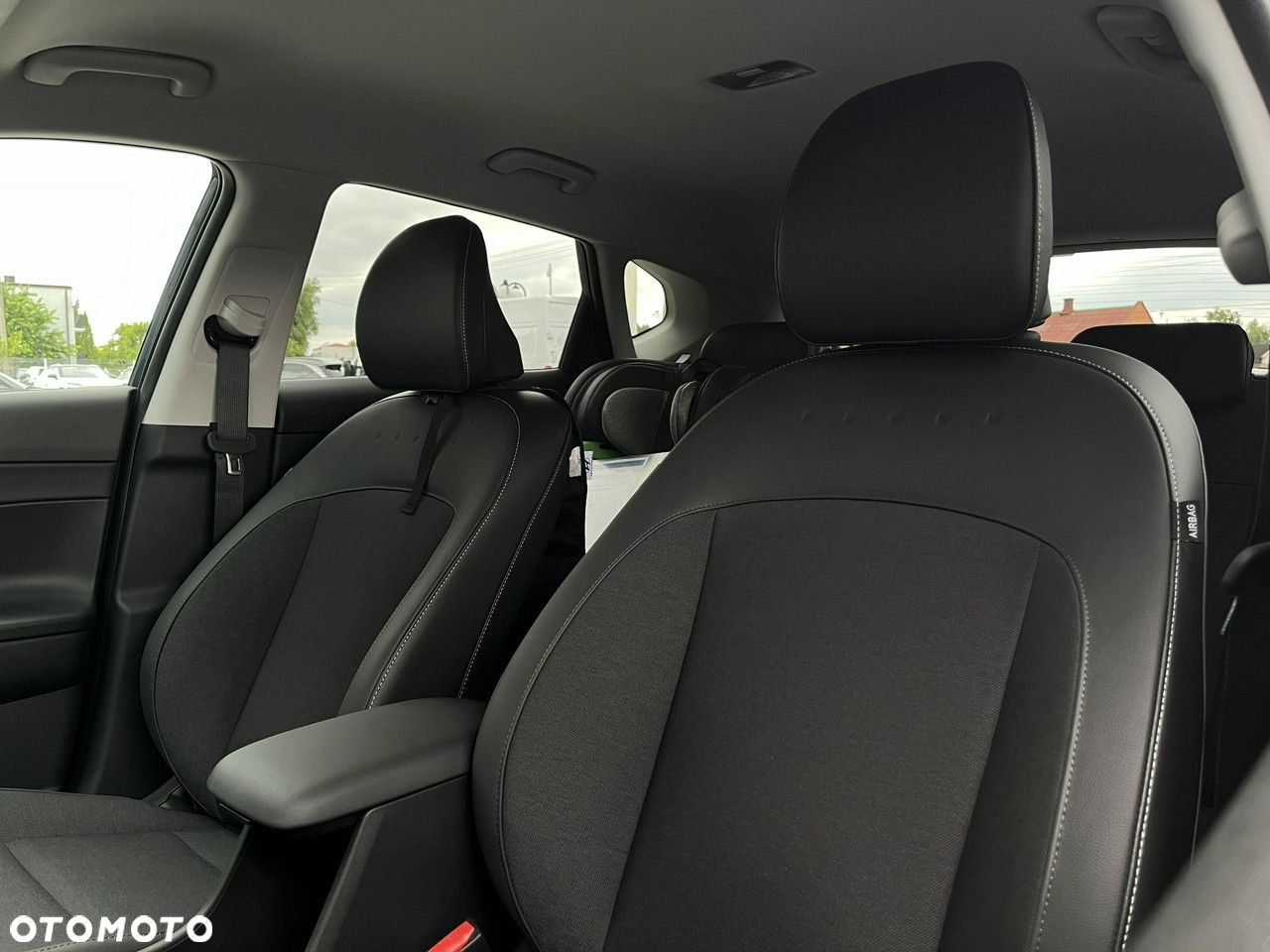 Hyundai Kona - 36