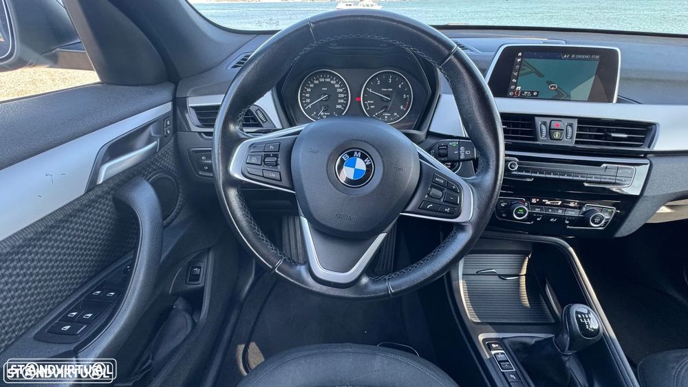 BMW X1 16 d sDrive Line Sport - 2