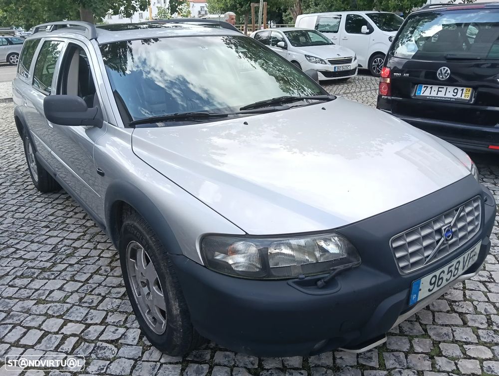 Volvo XC 70 D5 Nivel 3 Auto. - 11