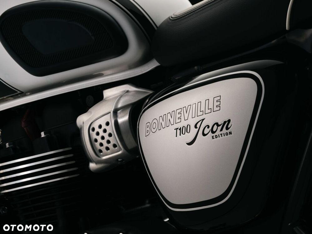 Triumph Bonneville - 5