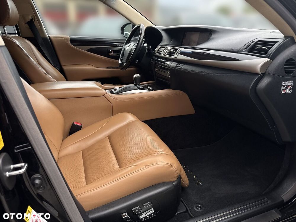 Lexus LS 460 Elite AWD - 13