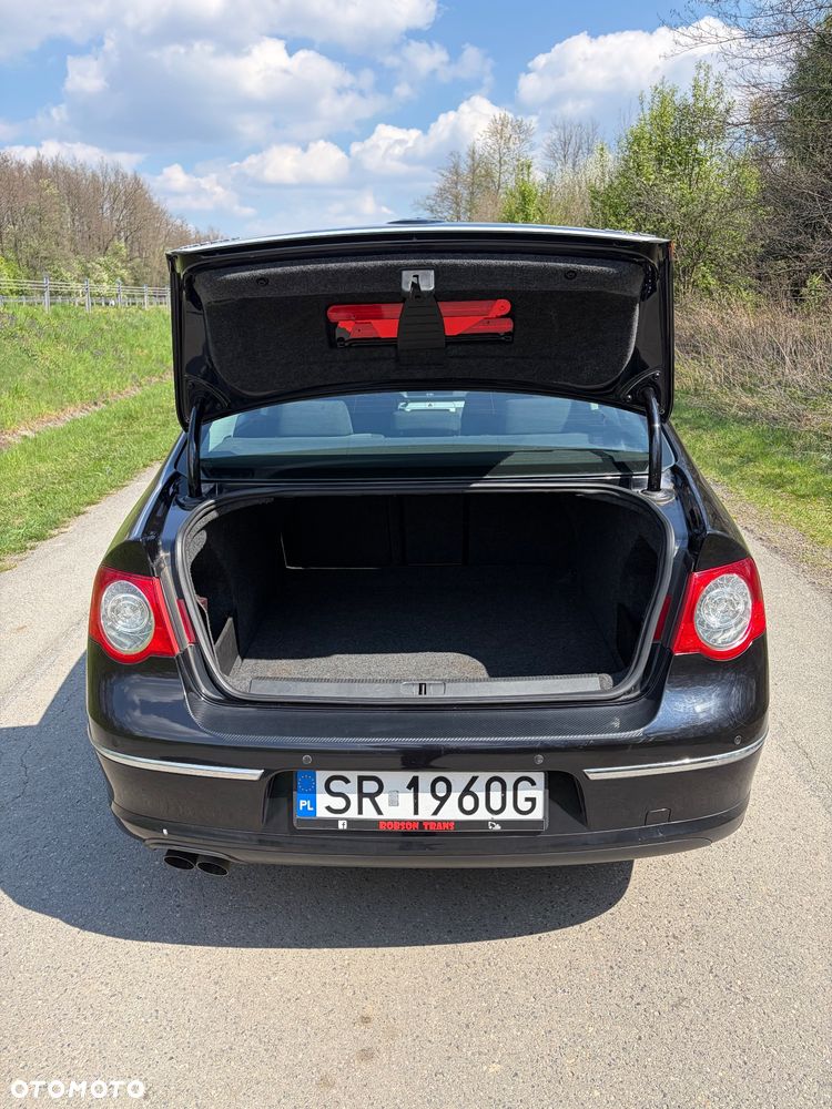 Volkswagen Passat 2.0 TDI DPF DSG R-Line Edition - 12