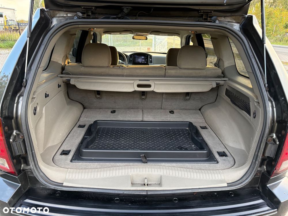 Jeep Grand Cherokee - 30
