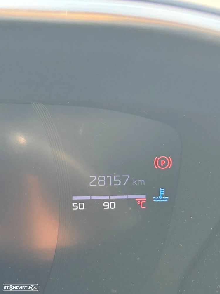 Peugeot 2008 1.2 PureTech GT EAT8 - 9