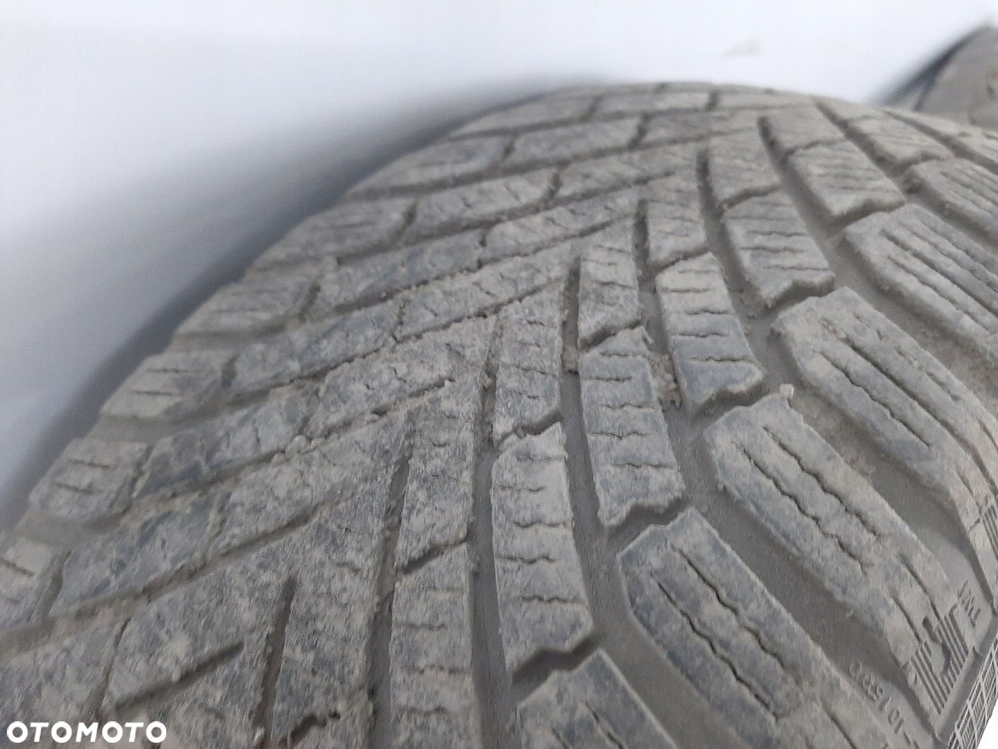 OPONY ZIMOWE CONTINENTAL WINTERCONTACT TS860 195/60R15 88T DOT 2018 5MM - 12