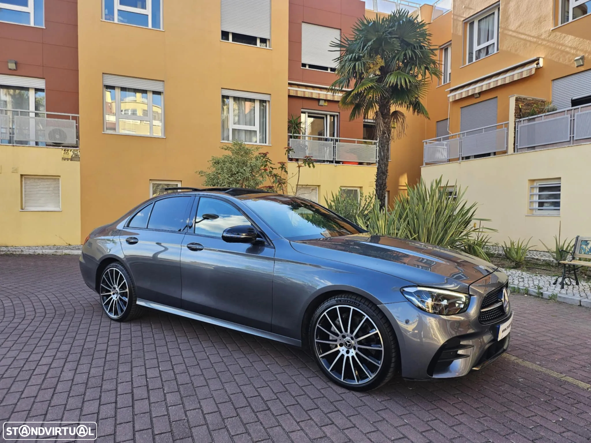 Mercedes-Benz E 220 d AMG Line - 13