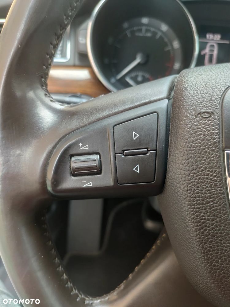 Skoda Superb 2.0 TSI L&K DSG - 16
