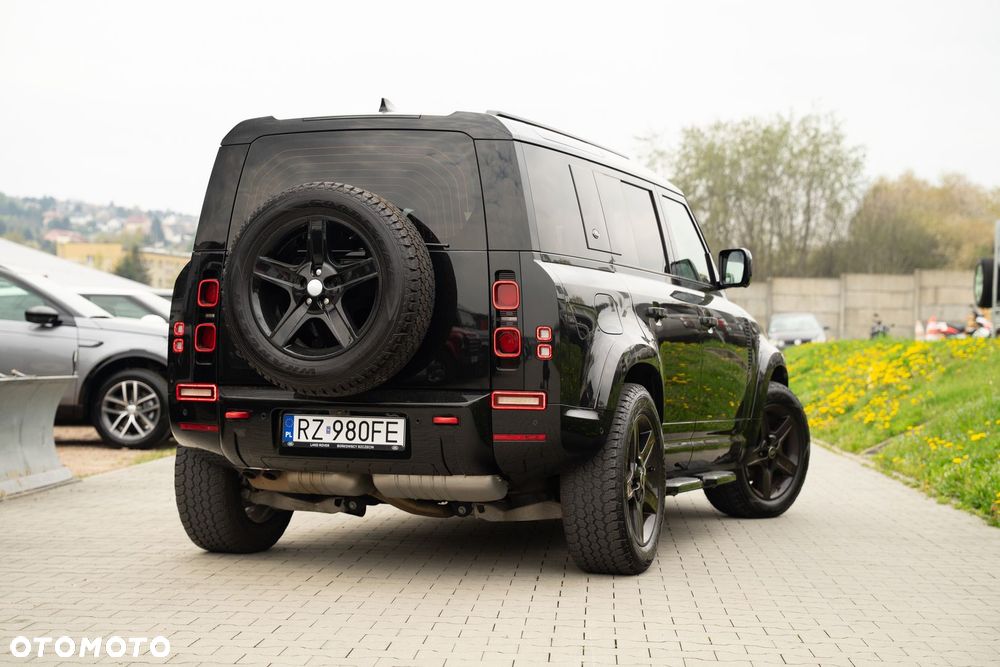 Land Rover Defender - 6
