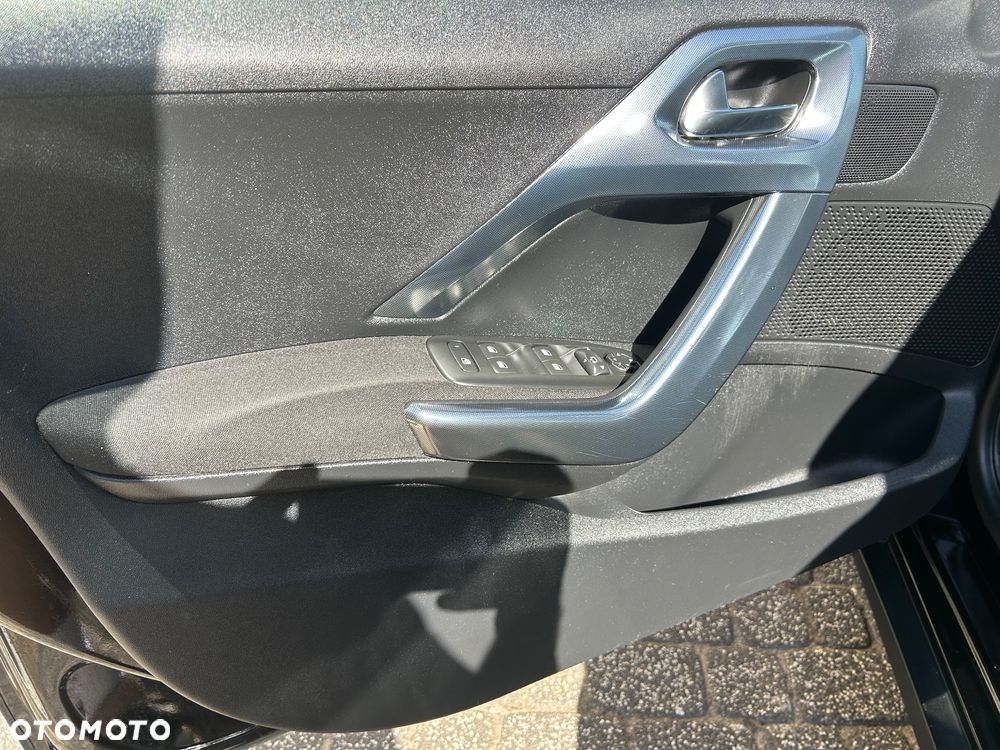 Peugeot 2008 BlueHDi FAP 120 STOP & START Allure - 21