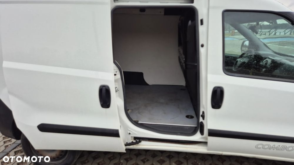 Opel Combo Maxi - 22