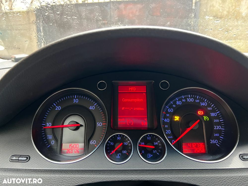 Volkswagen Passat 2.0 TDI DPF Comfortline - 12