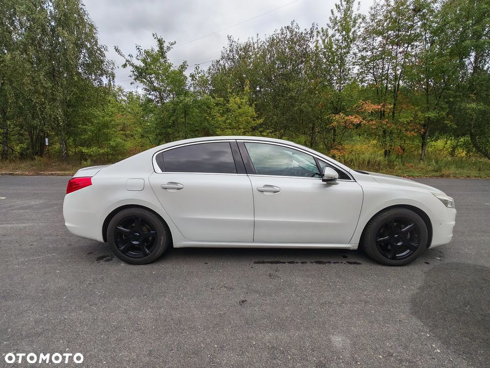 Peugeot 508 RXH Hybrid4 - 11