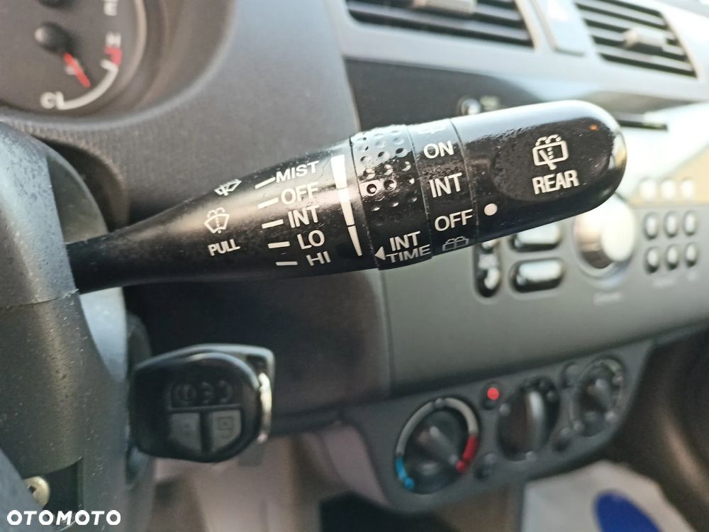 Suzuki Swift 1.3 Comfort+ - 26