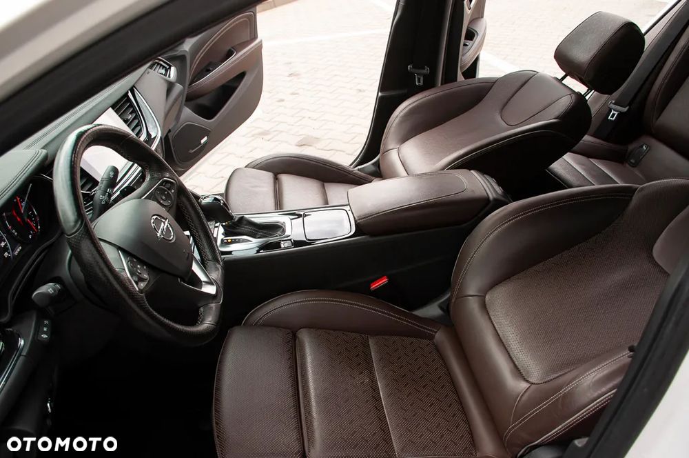 Opel Insignia 2.0 Direct Inj Trb 4x4 Business Innovation - 23
