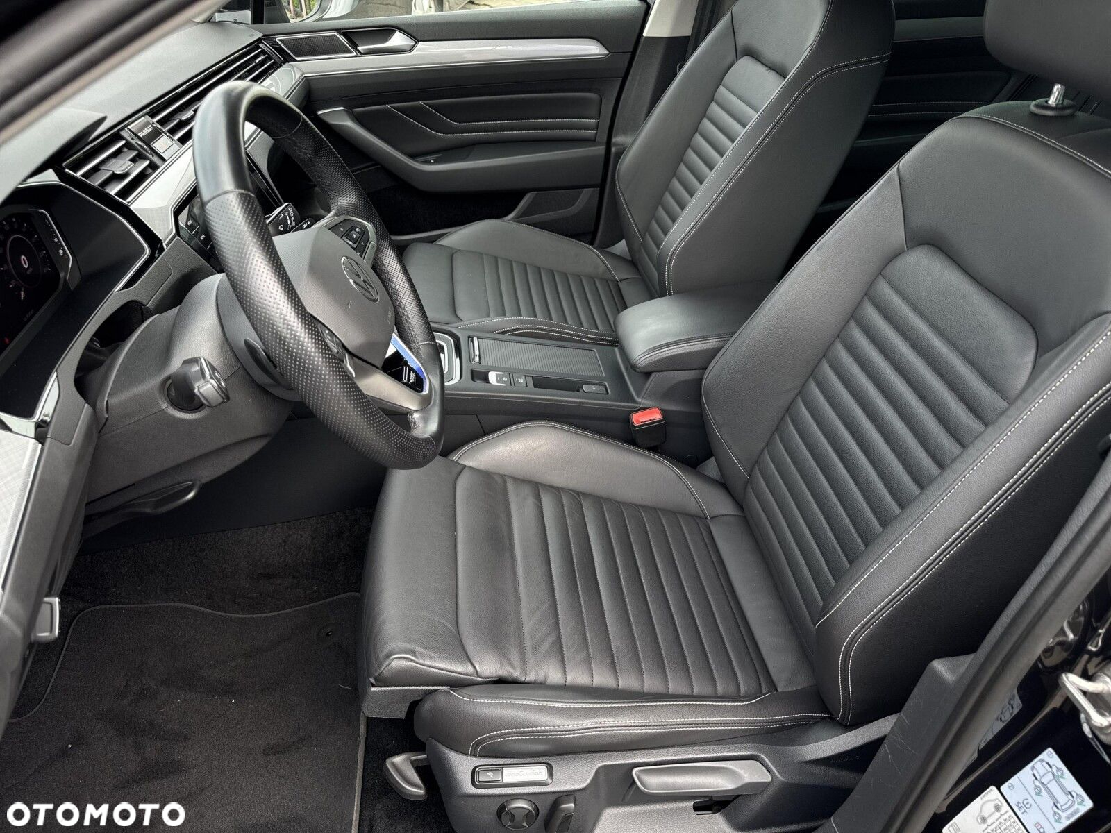 Volkswagen Passat - 10