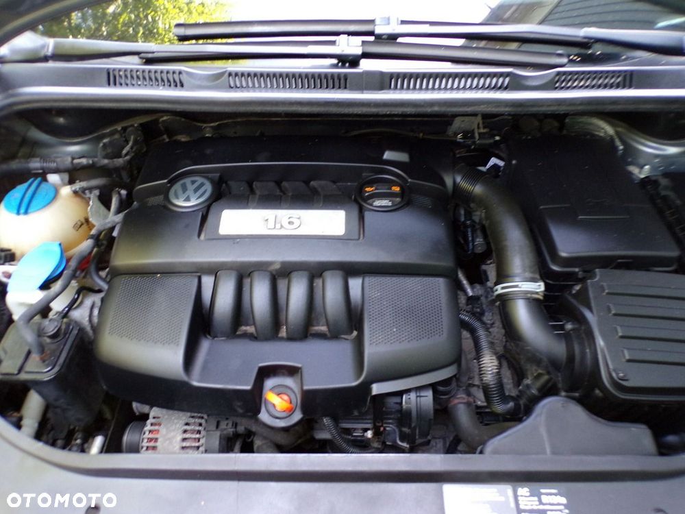 Volkswagen Golf Plus 1.6 Automatik United - 30