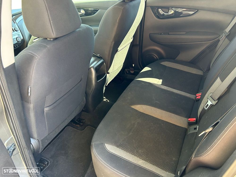 Nissan Qashqai 1.3 DIG-T N-Connecta - 13