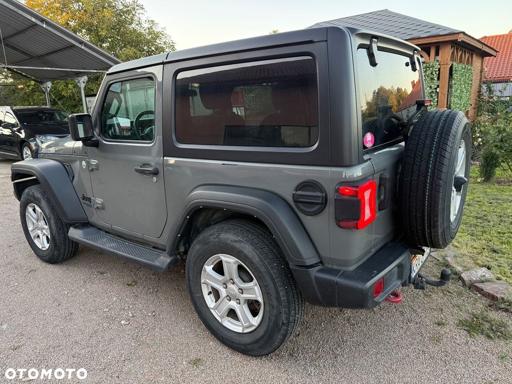 Jeep Wrangler - 23