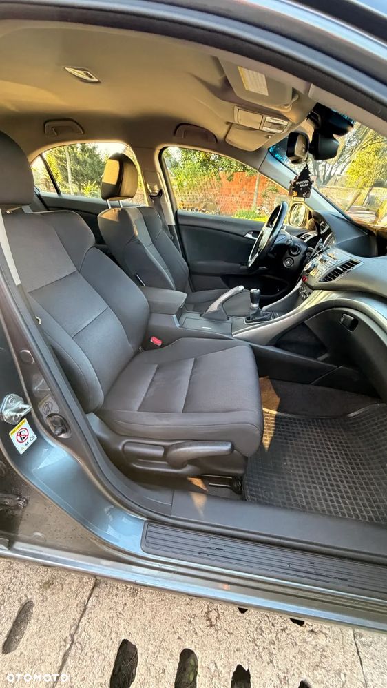 Honda Accord 2.0 Elegance - 16