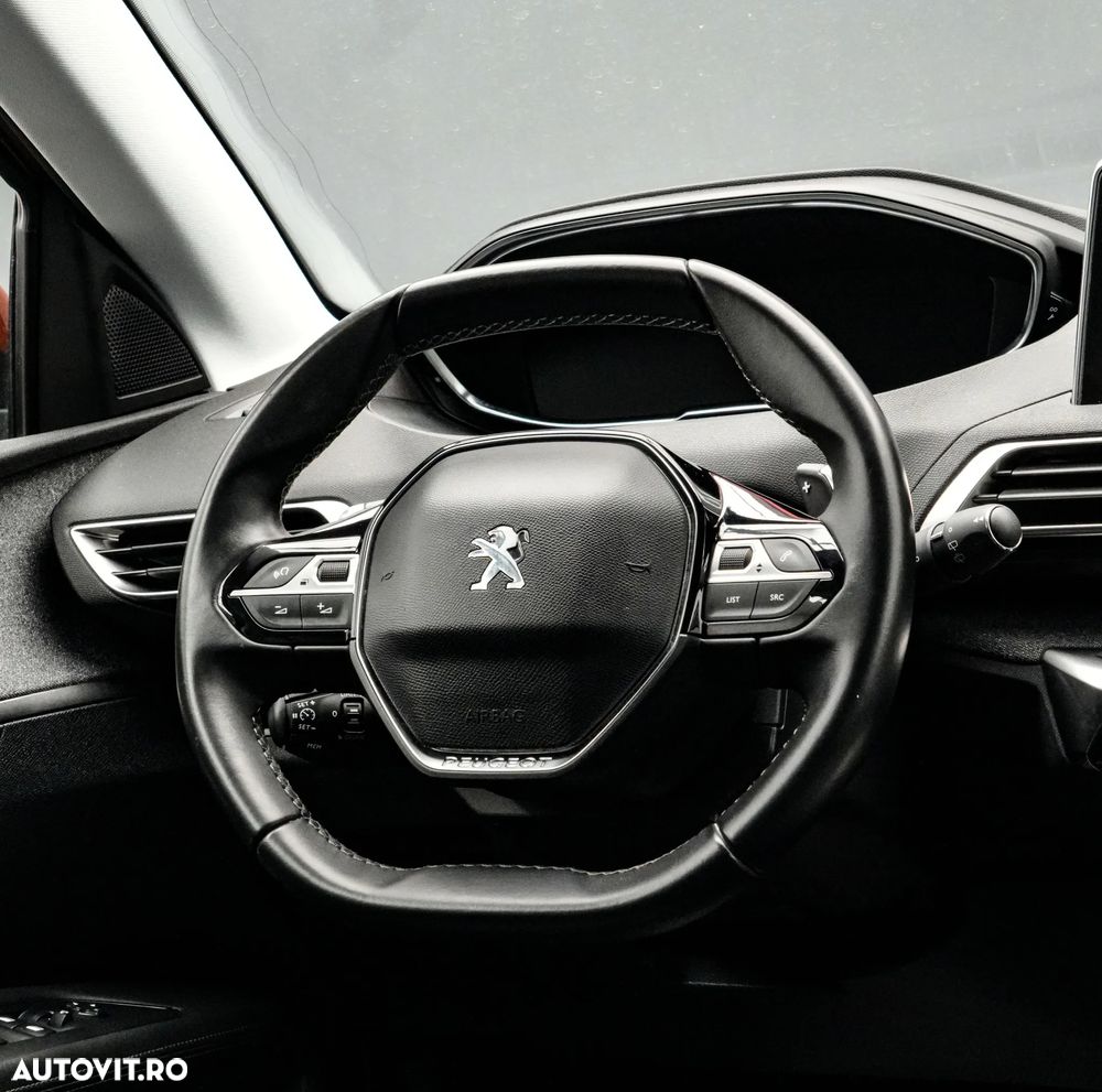 Peugeot 3008 PHEV 180 EAT8 Allure Pack - 18