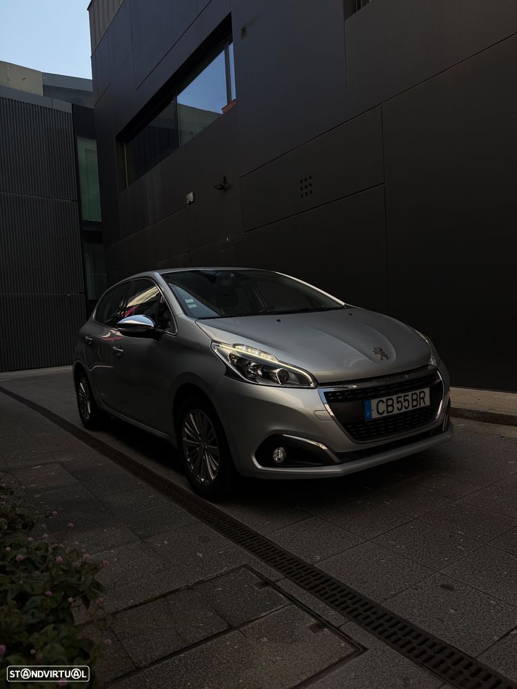 Peugeot 208 PureTech 82 Start & Stop Allure - 1