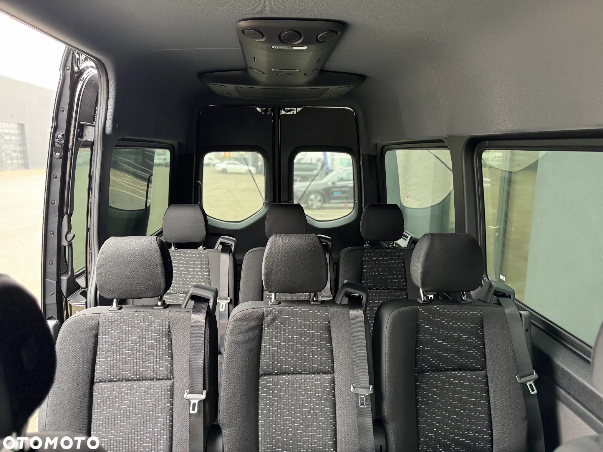 Mercedes-Benz Sprinter 319CDI Tourer - 26