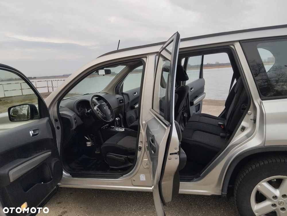 Nissan X-Trail 2.0 dCi 4x4 DPF Automatik SE - 8