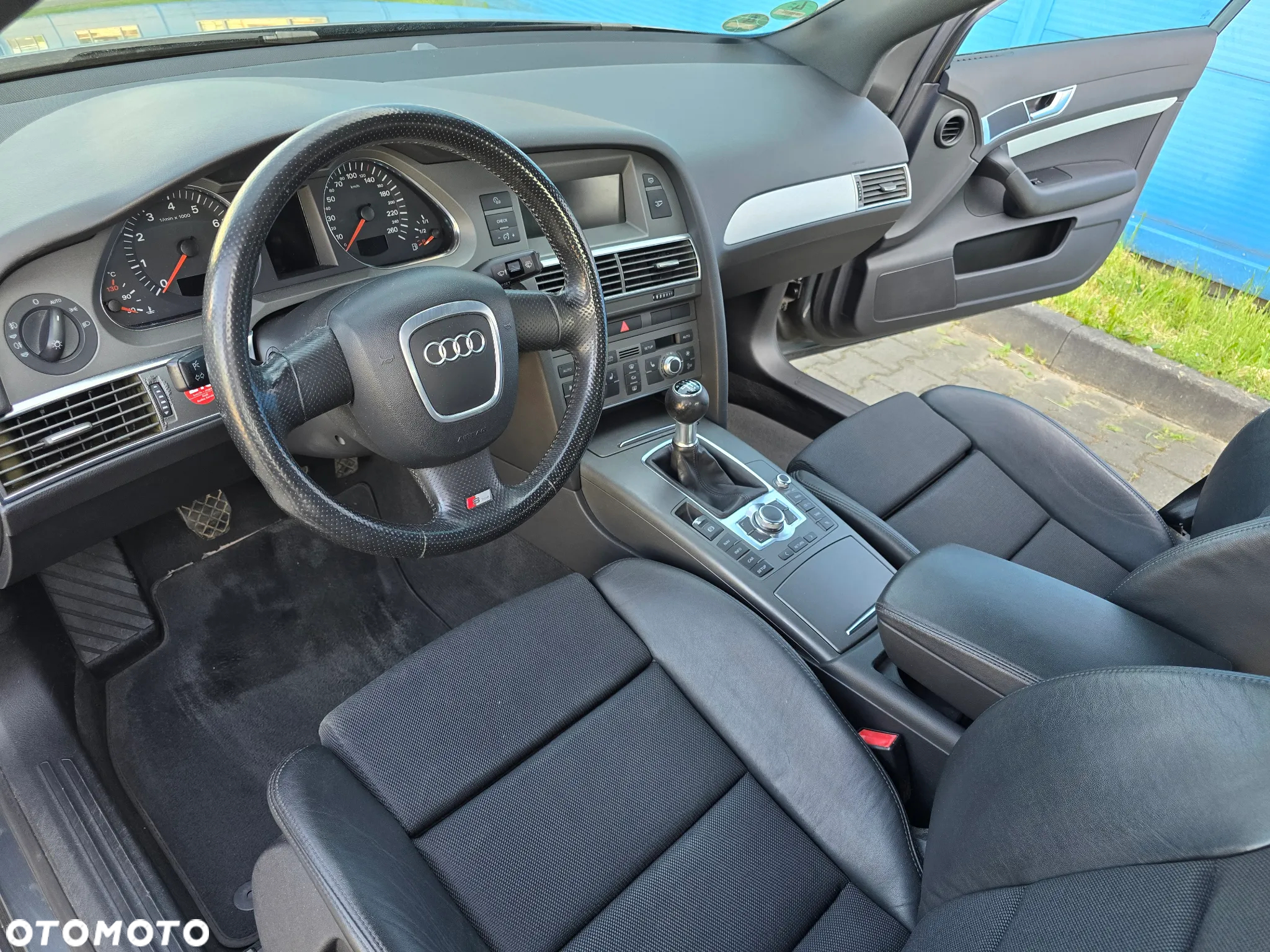 Audi A6 2.4 - 3