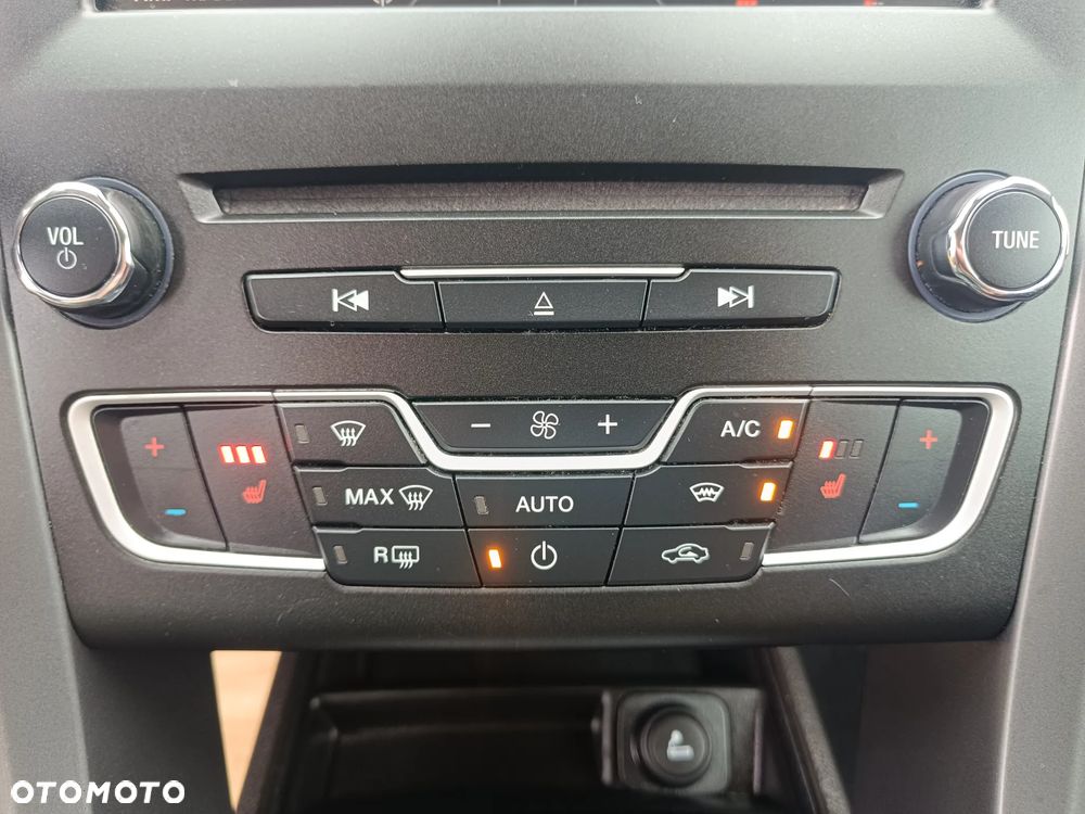 Ford Mondeo 2.0 TDCi STart-Stopp Titanium - 29