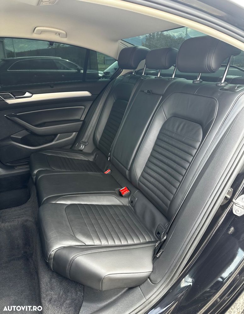 Volkswagen Passat - 20